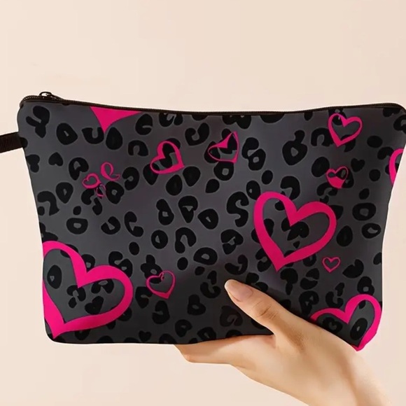 Leopard Print Heart Pattern Cosmetic Bag - Picture 1 of 5